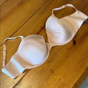 Victoria's Secret Light Pink Bra